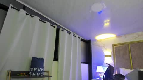 Snapshot of giselamaru chatting on April 9, 2026, 8:42 am online show from April 9, 2026, 8:42 am