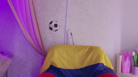 Snapshot of giselamaru chatting on June 20, 2026, 11:35 am online show from June 20, 2026, 11:35 am