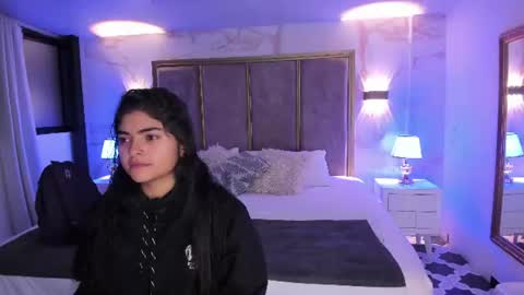 Snapshot of giselamaru chatting on July 9, 2026, 9:24 am online show from July 9, 2026, 9:24 am