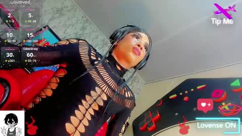 Gisel online show from September 10, 2025, 9:59 pm