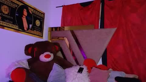 . Gisel Reyes . online show from February 27, 2026, 10:21 pm