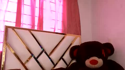 . Gisel Reyes . online show from May 29, 2026, 7:45 pm