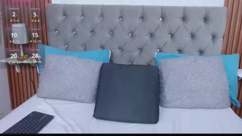 Snapshot of gissellsaenz chatting on October 25, 2025, 4:24 pm Gissell Saenz online show from October 25, 2025, 4:24 pm