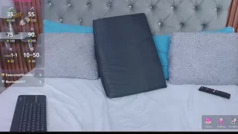 Snapshot of gissellsaenz chatting on November 4, 2025, 9:25 pm Gissell Saenz online show from November 4, 2025, 9:25 pm