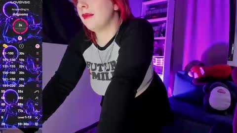 Snapshot of gitera_ chatting on February 25, 2026, 10:52 pm AlexaMillis online show from February 25, 2026, 10:52 pm