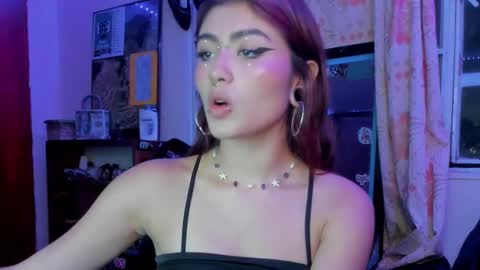 Snapshot of giulietta_mon chatting on December 2, 2024, 12:52 am Giulietta online show from December 2, 2024, 12:52 am