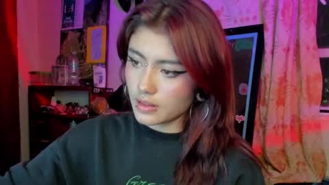 Snapshot of giulietta_mon chatting on December 10, 2024, 3:52 am Giulietta online show from December 10, 2024, 3:52 am