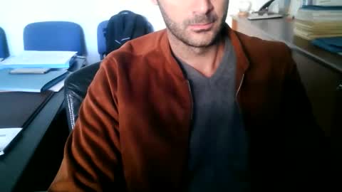 Snapshot of giuseppevai1 chatting on October 9, 2025, 7:50 am giuseppevai1 online show from October 9, 2025, 7:50 am