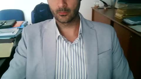 giuseppevai1 online show from May 18, 2026, 2:12 pm