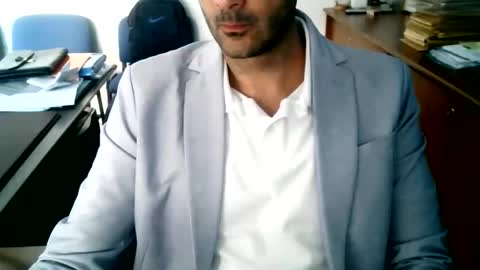 giuseppevai1 online show from May 26, 2026, 8:21 am