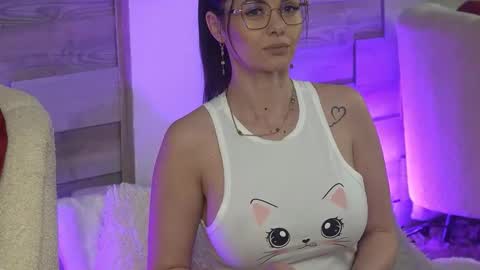 CharmingMom online show from February 3, 2026, 4:10 am