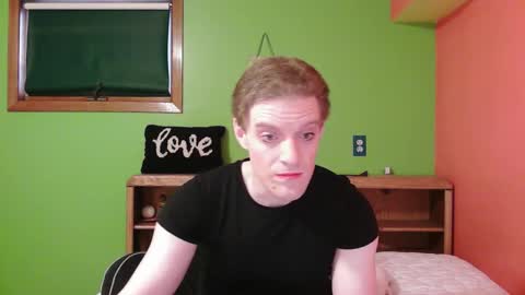 Snapshot of glamtransgoddess15 chatting on January 18, 2026, 5:17 pm glam trans goddess online show from January 18, 2026, 5:17 pm