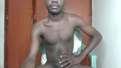 Snapshot of glane_ chatting on February 13, 2026, 4:41 am James online show from February 13, 2026, 4:41 am