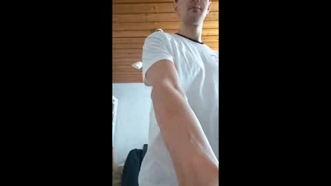 Snapshot of glebc chatting on February 18, 2026, 12:56 pm glebc online show from February 18, 2026, 12:56 pm