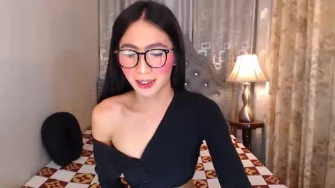 gleiahong online show from October 24, 2025, 11:39 am