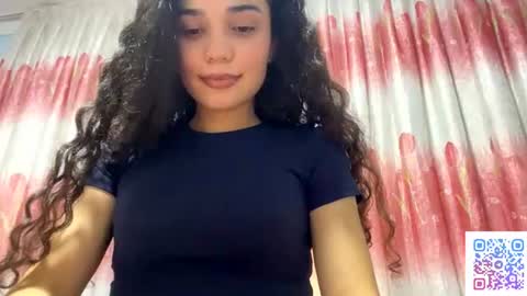 Snapshot of glendarobinson chatting on July 18, 2026, 7:01 am Elly online show from July 18, 2026, 7:01 am
