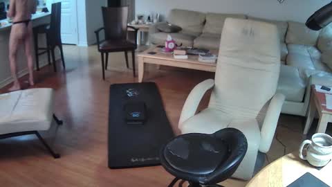 Snapshot of glennbootycam chatting on December 4, 2025, 4:05 pm glennbitch online show from December 4, 2025, 4:05 pm