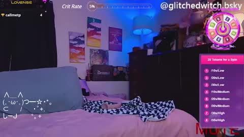 Snapshot of glitchwitch chatting on February 28, 2025, 6:10 am Glitch online show from February 28, 2025, 6:10 am