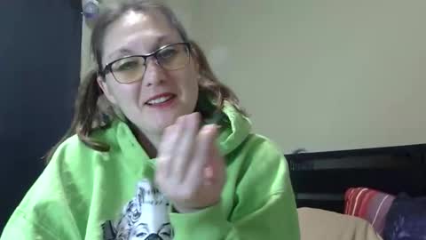 glitchwitchxoxo online show from December 14, 2025, 2:39 am