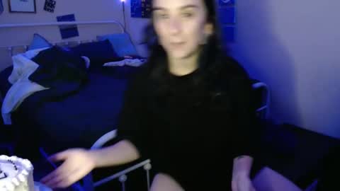 anna online show from November 5, 2025, 8:58 am