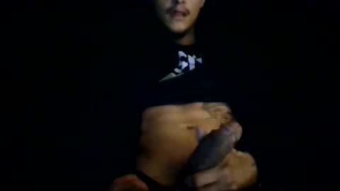 Snapshot of glly555 chatting on January 11, 2026, 12:32 pm glly555 online show from January 11, 2026, 12:32 pm