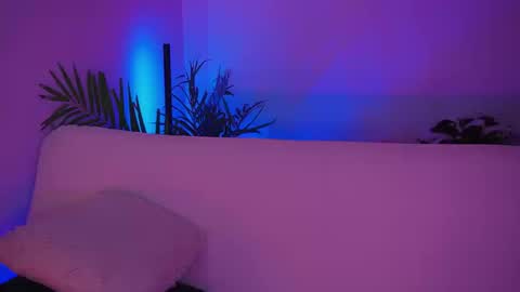 Mimi online show from March 13, 2026, 9:21 pm