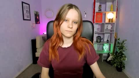 Snapshot of gloria_flower_ chatting on March 5, 2026, 6:53 am gloria_flower_ online show from March 5, 2026, 6:53 am