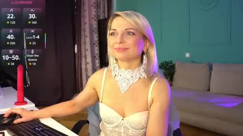 Snapshot of gloria_lovely chatting on February 12, 2026, 10:54 am Gloria online show from February 12, 2026, 10:54 am