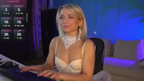 Snapshot of gloria_lovely chatting on February 26, 2026, 10:47 am Gloria online show from February 26, 2026, 10:47 am