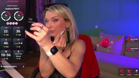 Snapshot of gloria_lovely chatting on April 16, 2026, 11:00 am Gloria online show from April 16, 2026, 11:00 am