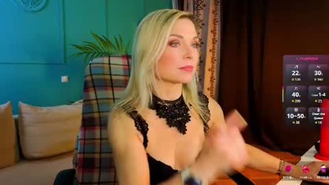 Snapshot of gloria_lovely chatting on July 14, 2026, 11:05 am Gloria online show from July 14, 2026, 11:05 am
