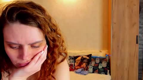 Snapshot of gloria_wood chatting on February 14, 2025, 9:10 pm Gloria Wood online show from February 14, 2025, 9:10 pm