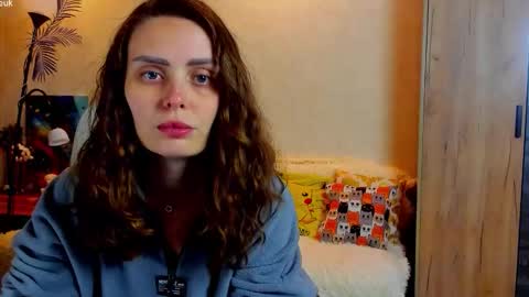 Snapshot of gloria_wood chatting on September 30, 2025, 5:40 pm Gloria Wood online show from September 30, 2025, 5:40 pm