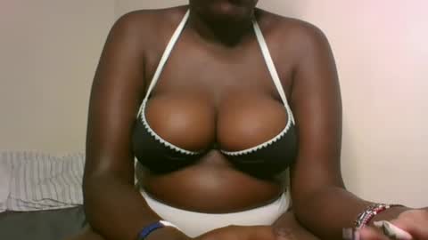 glorious_t online show from December 5, 2024, 2:31 am