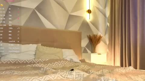 Lora online show from May 27, 2026, 5:48 am