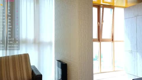 Lora online show from May 29, 2026, 6:00 am