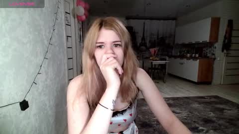  Roxy  online show from December 4, 2024, 2:31 am