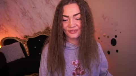 glow_kitten online show from April 2, 2026, 12:14 pm