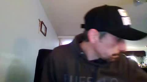 Snapshot of gmang4242 chatting on March 1, 2026, 4:31 pm gmang4242 online show from March 1, 2026, 4:31 pm