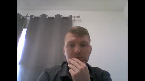 Snapshot of gmonay1331 chatting on December 20, 2025, 10:17 pm gmonay1331 online show from December 20, 2025, 10:17 pm