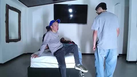 THOMAS AND DAMIAND online show from October 19, 2025, 6:41 pm