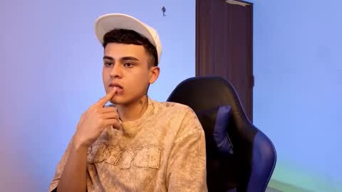 Snapshot of go_santi chatting on March 4, 2026, 6:14 pm go_santi online show from March 4, 2026, 6:14 pm