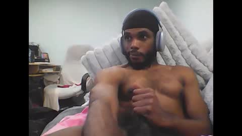 Snapshot of goatchocolate chatting on December 7, 2024, 7:21 pm goatchocolate online show from December 7, 2024, 7:21 pm