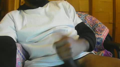 Snapshot of goatchocolate chatting on February 21, 2025, 11:32 pm goatchocolate online show from February 21, 2025, 11:32 pm
