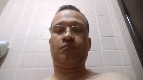 gocamtocam2000 online show from November 12, 2025, 5:08 am