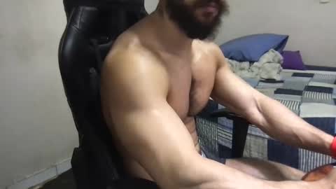 god hunkules online show from January 2, 2025, 4:13 pm