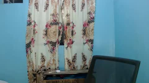 Snapshot of goddesrealcum chatting on December 4, 2025, 1:53 pm goddesrealcum online show from December 4, 2025, 1:53 pm