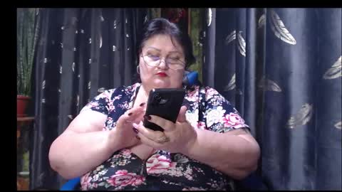 Snapshot of goddess57 chatting on February 21, 2026, 12:06 pm Goddess online show from February 21, 2026, 12:06 pm