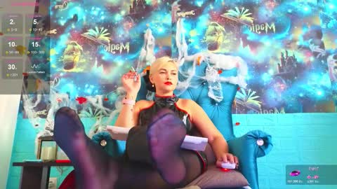 Snapshot of goddess_isabella11 chatting on October 20, 2025, 4:02 am Mrs. Isabella online show from October 20, 2025, 4:02 am