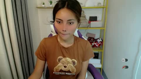 Snapshot of goddess_kendr chatting on July 1, 2026, 1:18 am kendra online show from July 1, 2026, 1:18 am